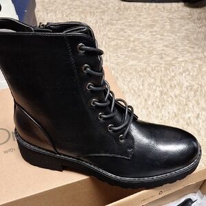Dirty Laundry "Mazzy" Boots